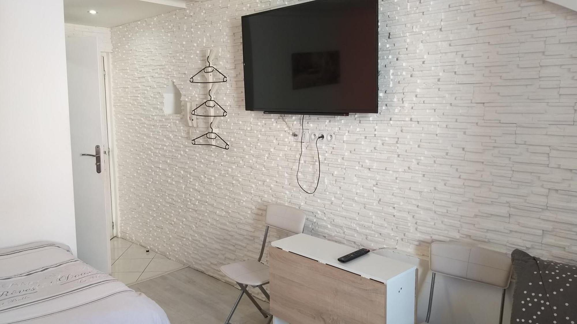 Magnifique Studio Au Coeur Historique De Fréjus Dış mekan fotoğraf
